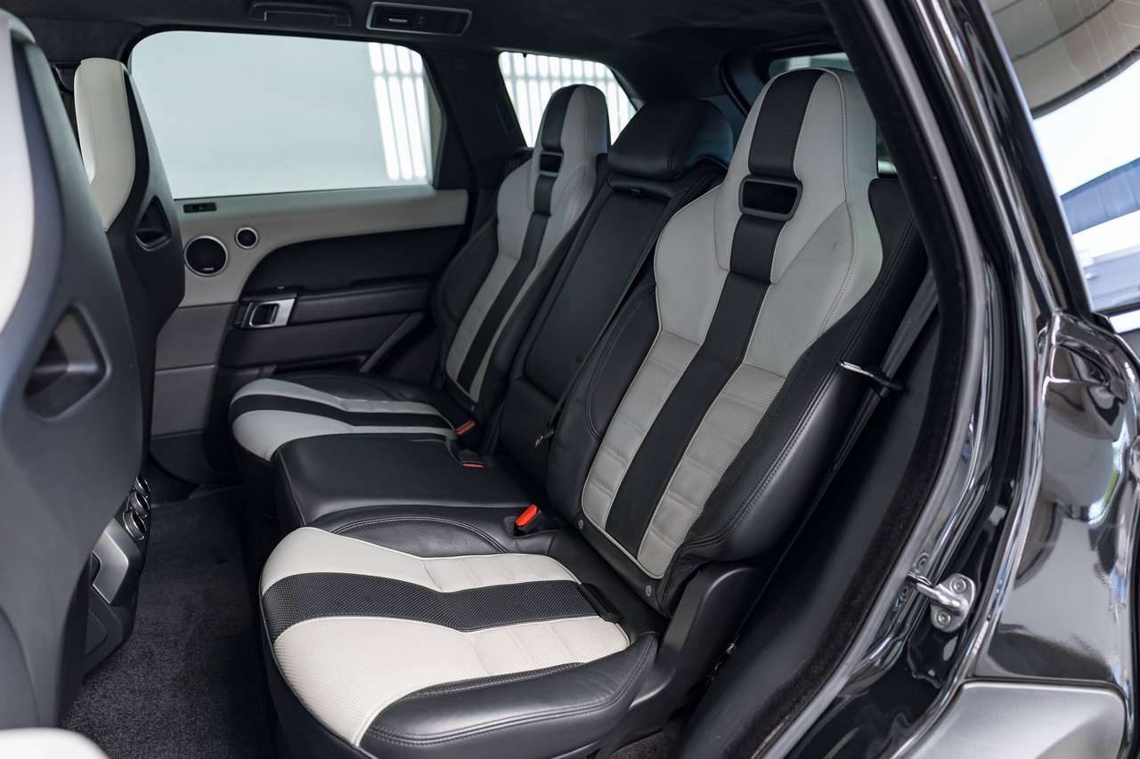 Land Rover Range Rover Sport 5.0i V8 SVR|PANO|HEAD-UP|HEATED-SEATS(v/a)|KEYLESS|AMBIENTLIGHT|ACC|LA| — foto 20 van 25