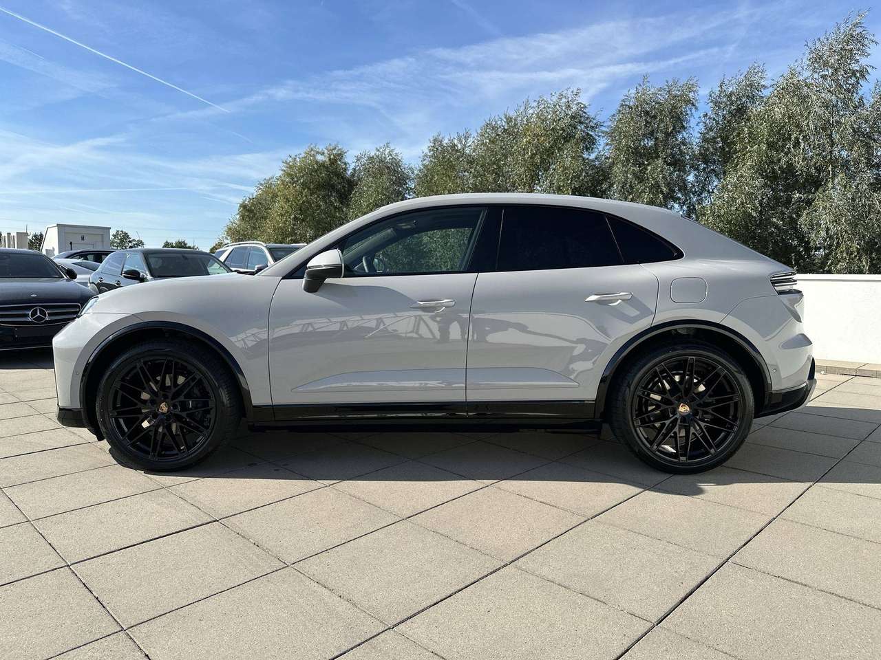 Porsche Macan ELECTRIC Trekhaak Pano Dak 22" RS Spyder  Bose Sportdesignpakket — foto 3 van 19