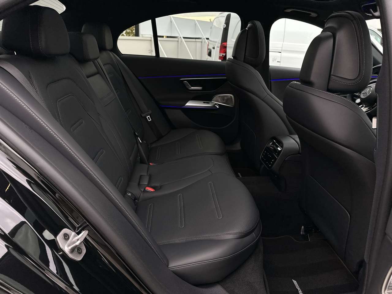 Mercedes-Benz E 53 AMG 21gr Co2/HEAD UP/AMG/21"/GESTUURDE ACHTERAS — foto 13 van 19