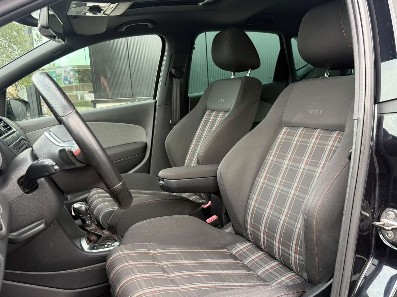Volkswagen Polo GTI 1.4 TSI DSG Opendak 91000km Nieuwstaat !!! — foto 10 van 18