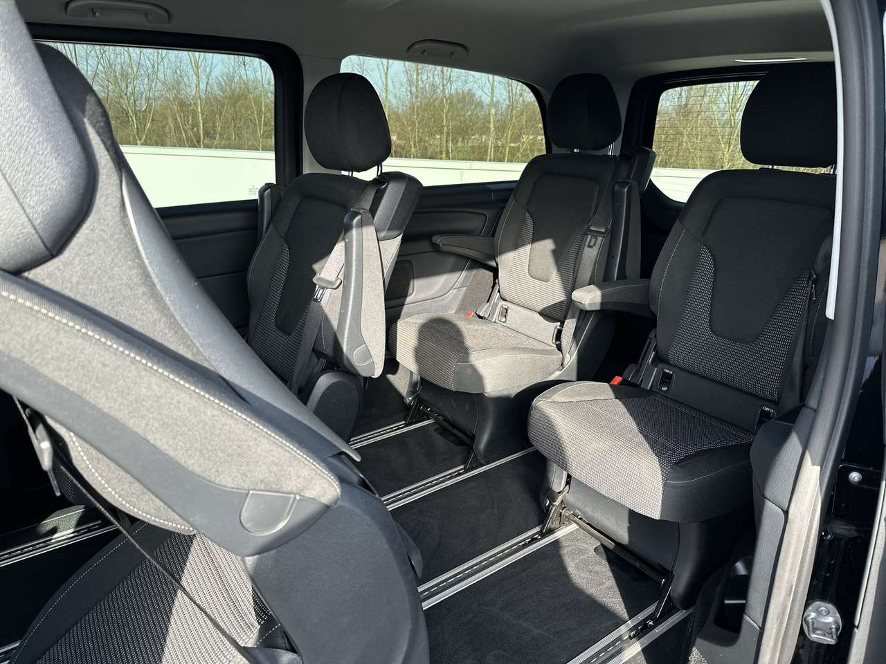 Mercedes-Benz EQV 300 EQV L3 90 kWh 300 — foto 16 van 20