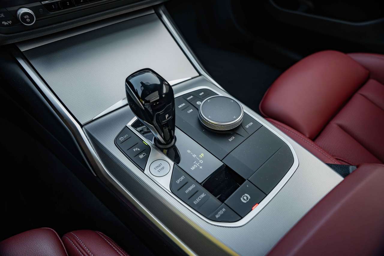 BMW 320 (2022) — foto 20