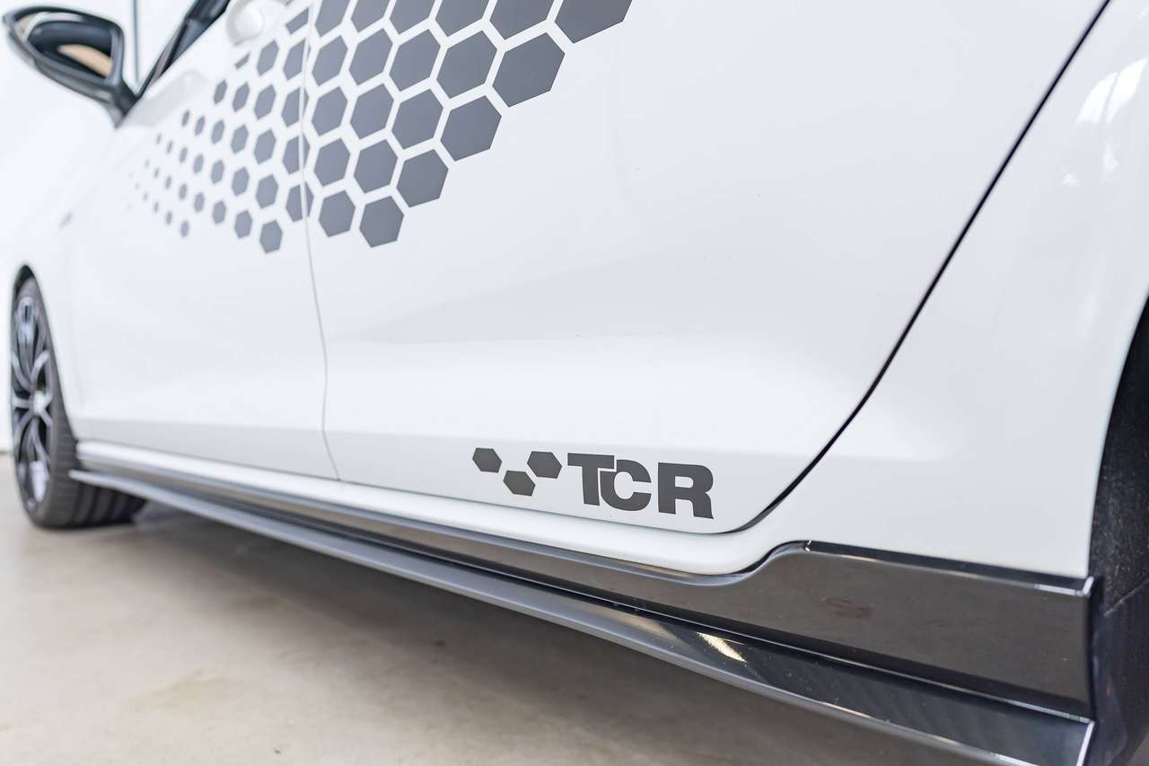 Volkswagen Golf GTI TCR|VOORKANT PPF BESCHERMD|AKRAPOVIC|PANO|CARBON|DYN-AUDIO-SYSTEEM|CAMERA|ZETELVERW.|ACC|LA|GARANTIE| — foto 13 van 25