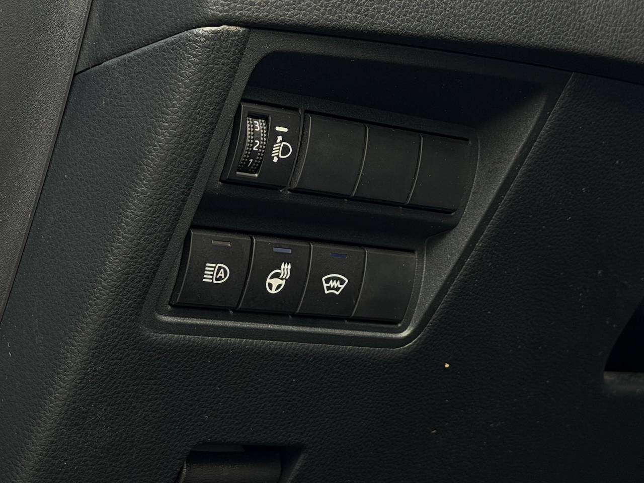 Toyota Yaris Cross HEV STYLE CARPLAY STUUR-EN ZETELVERWARMING KEYLESS — foto 11 van 13