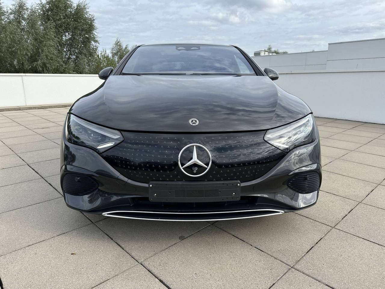 Mercedes-Benz EQE 350 350 Luxury Line Pano Dak Achterasbesturing Burmester — foto 5 van 19