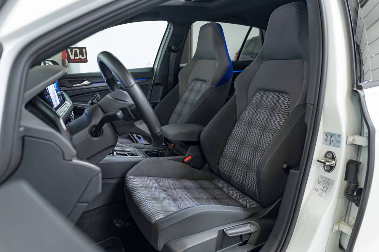 Volkswagen Golf GTE PANO|KEYLESS|STOELVERW.|SFEERVERL.|LA|ACC| — foto 20 van 25