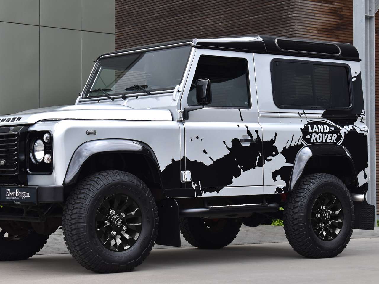 Land Rover Defender 90  2.2TD4 - "Eastnor Edition" — foto 11 van 25
