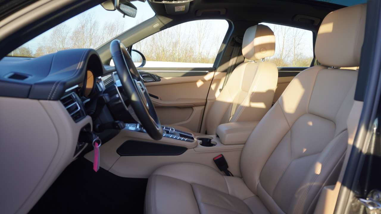 Porsche Macan LUCHTVER/BOSE/LED MATRIX PDLS/COMFORTSTOEL/PANODAK — foto 13 van 18