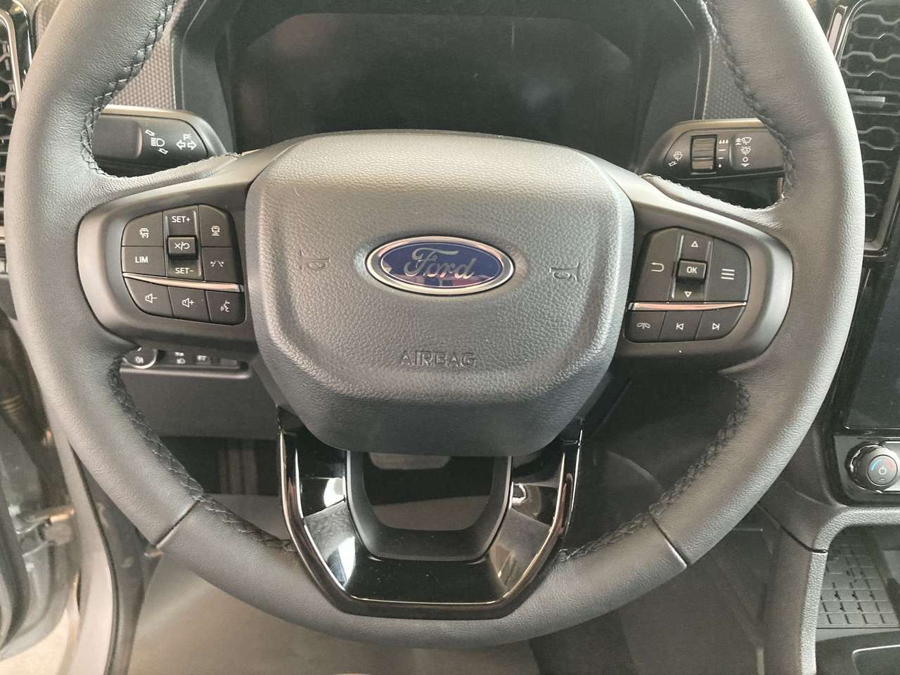 Ford Ranger LIMITED PHEV BENZINE AWD AUTOMAAT NIEUW OKM 44600 +BTW — foto 14 van 18