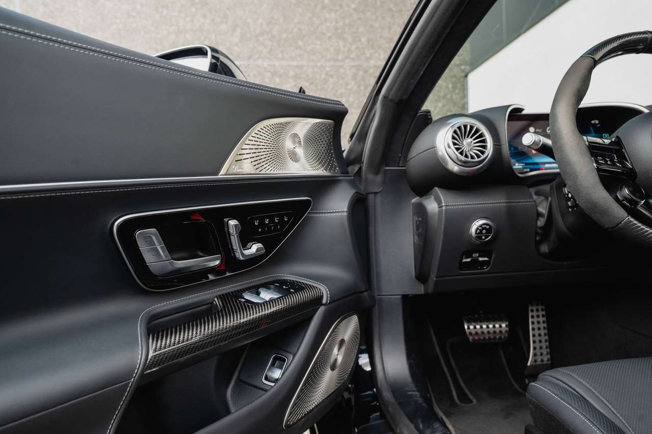 Mercedes-Benz SL 63 AMG 4-Matic+ / VOLL / Dynamic Plus Pack / Carbon Pack / Track Pace /  Burmester — foto 21 van 25