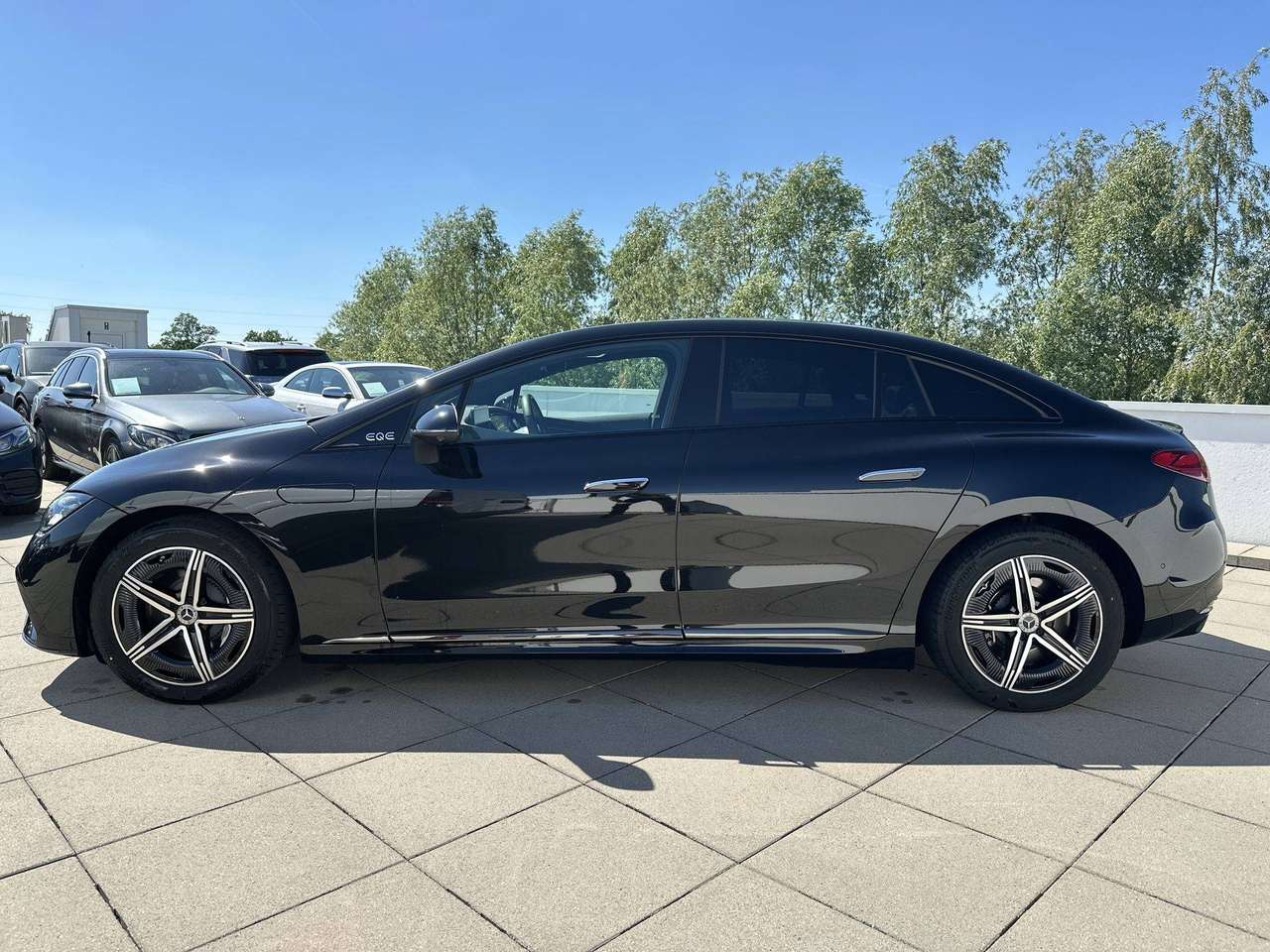Mercedes-Benz EQE 300 AMG PANO DAK PREMIUM PLUS NP 102.432 EURO !!! — foto 3 van 19