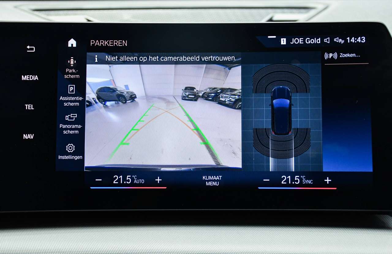 BMW iX1 iX1 66.5 kWh xDrive30 - NAVIGATIE / CAMERA / SMARTLINK / LEDER / PDC / CC — foto 10 van 20