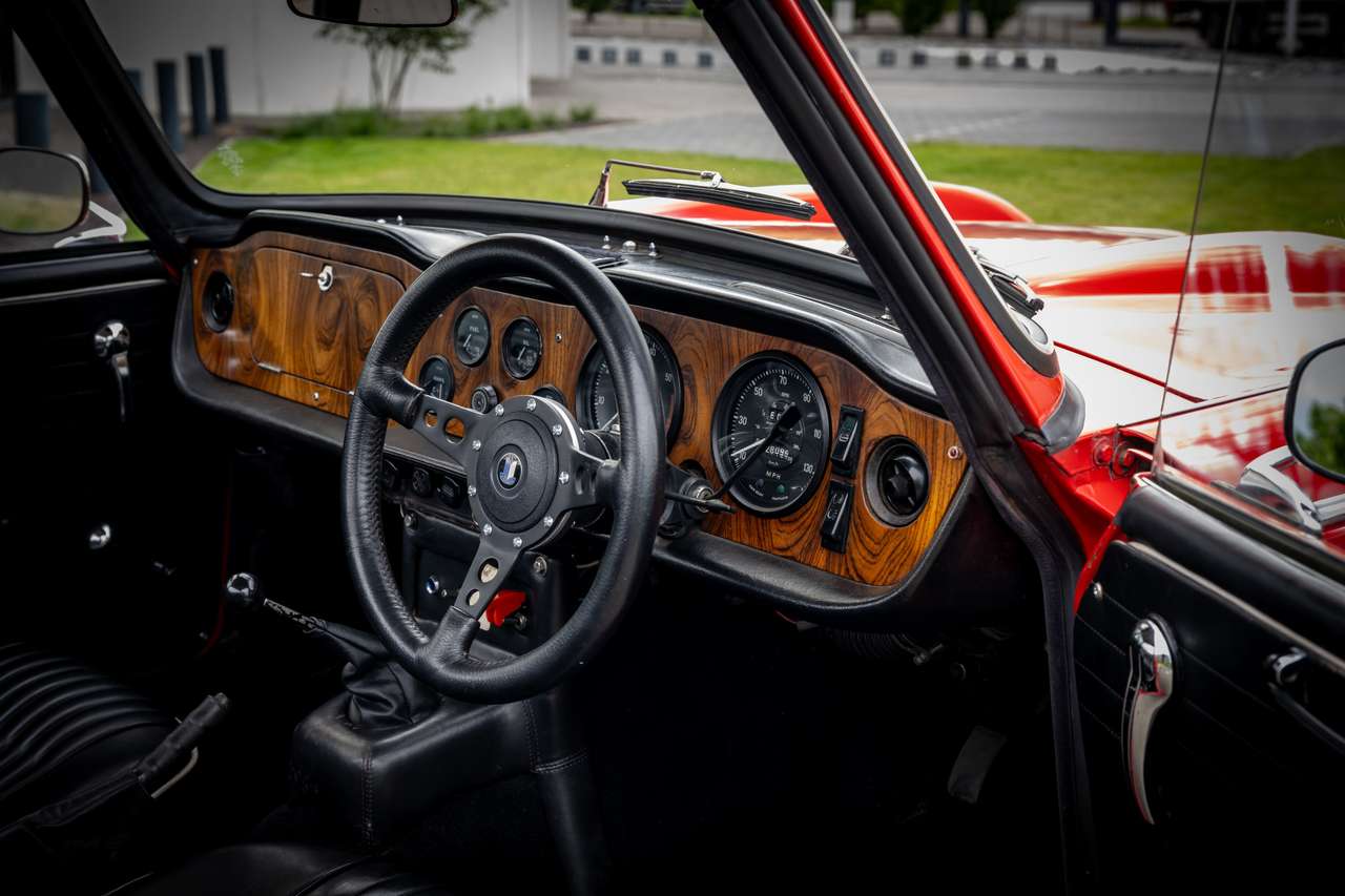 Triumph TR5 PI  EU model  with surrey top — foto 17 van 25
