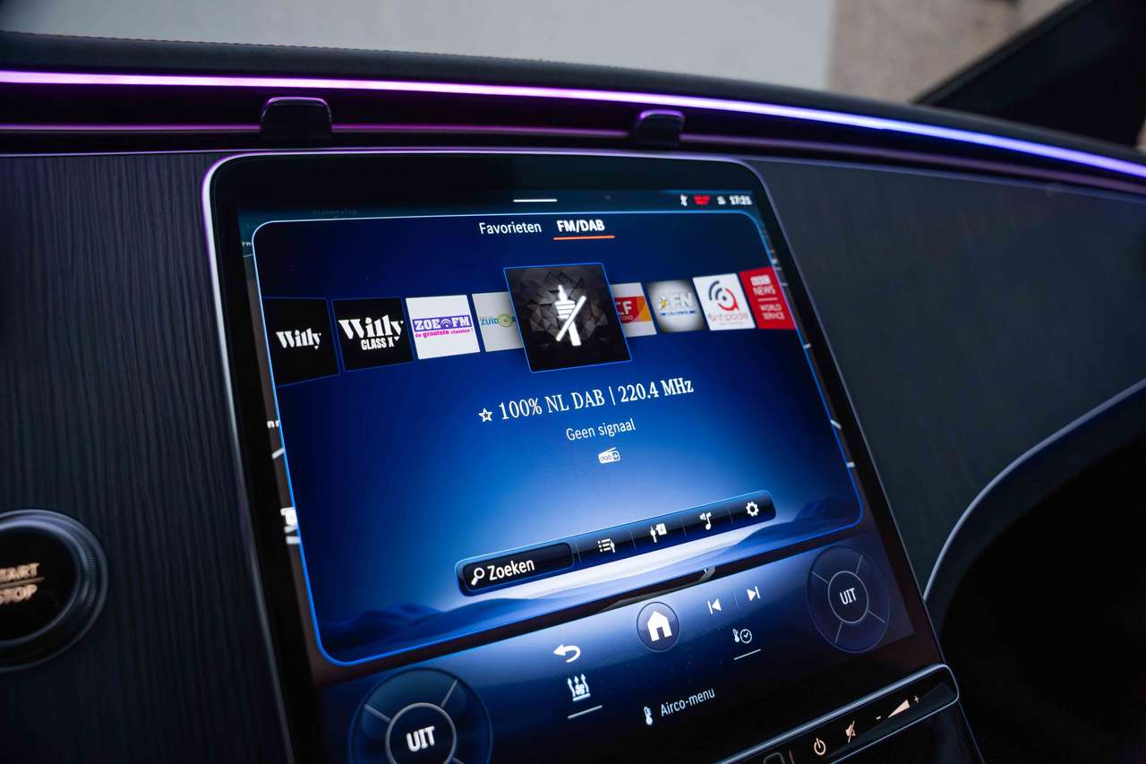 Mercedes-Benz EQE 350 4M AMG SOH98%/PANO/DIGILED/AIRMATIC/BURMESTER/360° — foto 21 van 25