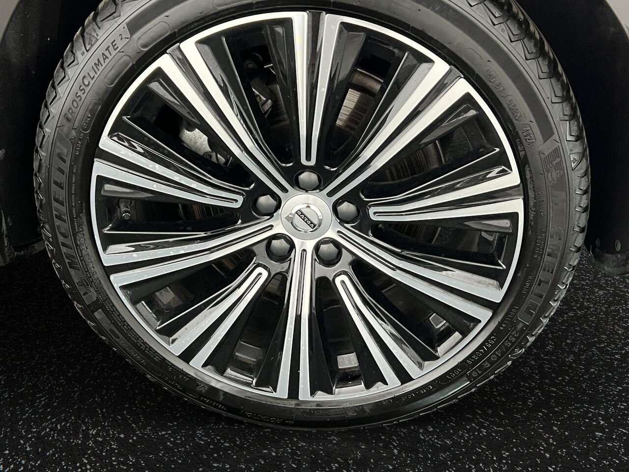 Volvo S90 B4 PLUS BRIGHT/360°/LUCHTVERING/HARMAN KARD — foto 20 van 21
