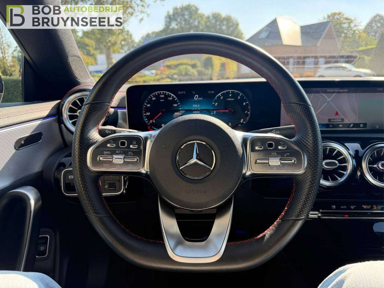 Mercedes-Benz CLA 180 | AMG line | Nightpakket | Camera | Sfeerverlichting | Sound System — foto 10 van 25