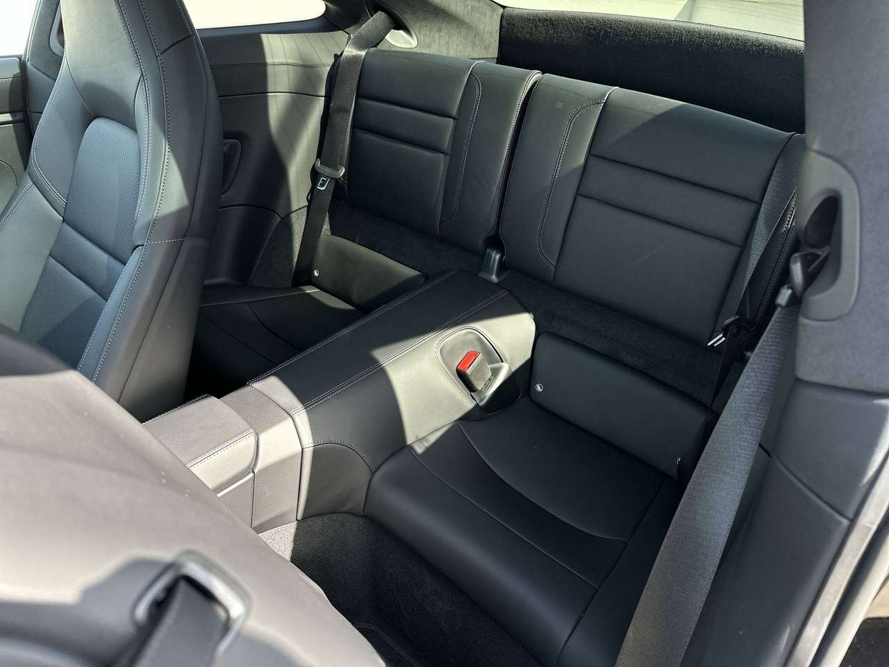 Porsche 992 4 GTS Schuifdak Exterieurpakket zwart Lift vooras — foto 14 van 16