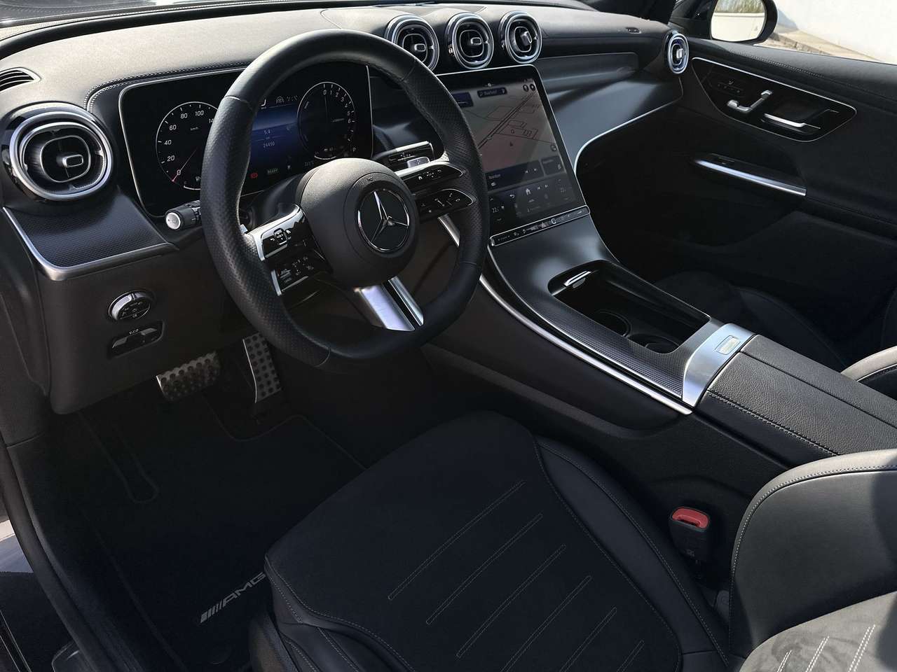 Mercedes-Benz GLC 300 E PHEV AMG Line (230 kW) Pano Dak Distronic Night — foto 16 van 19