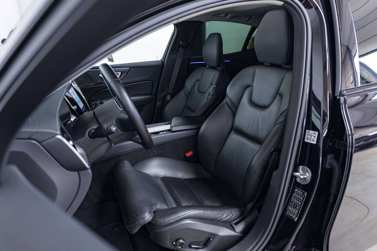 Volvo S60 B5|MHEV|PANO|HARMAN-KARDON|360°|HEAD-UP|ZETELVERW. (v/a)|SFEERVERL.|ACC|LA|GARANTIE| — foto 23 van 25