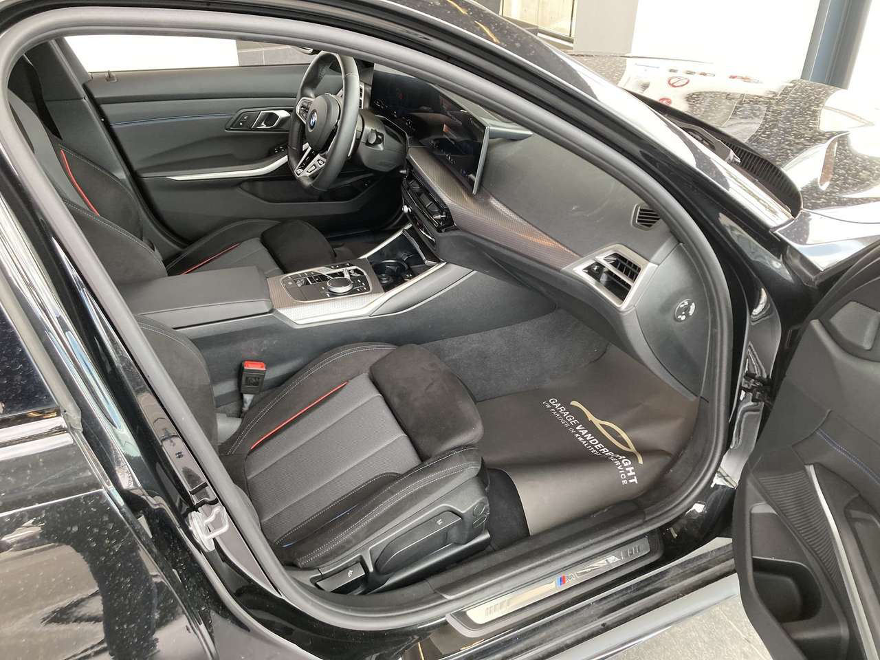 BMW 330 330I X-DRIVE  M-SPORT TOURING 245PK AWD AUTOMAAT — foto 8 van 18