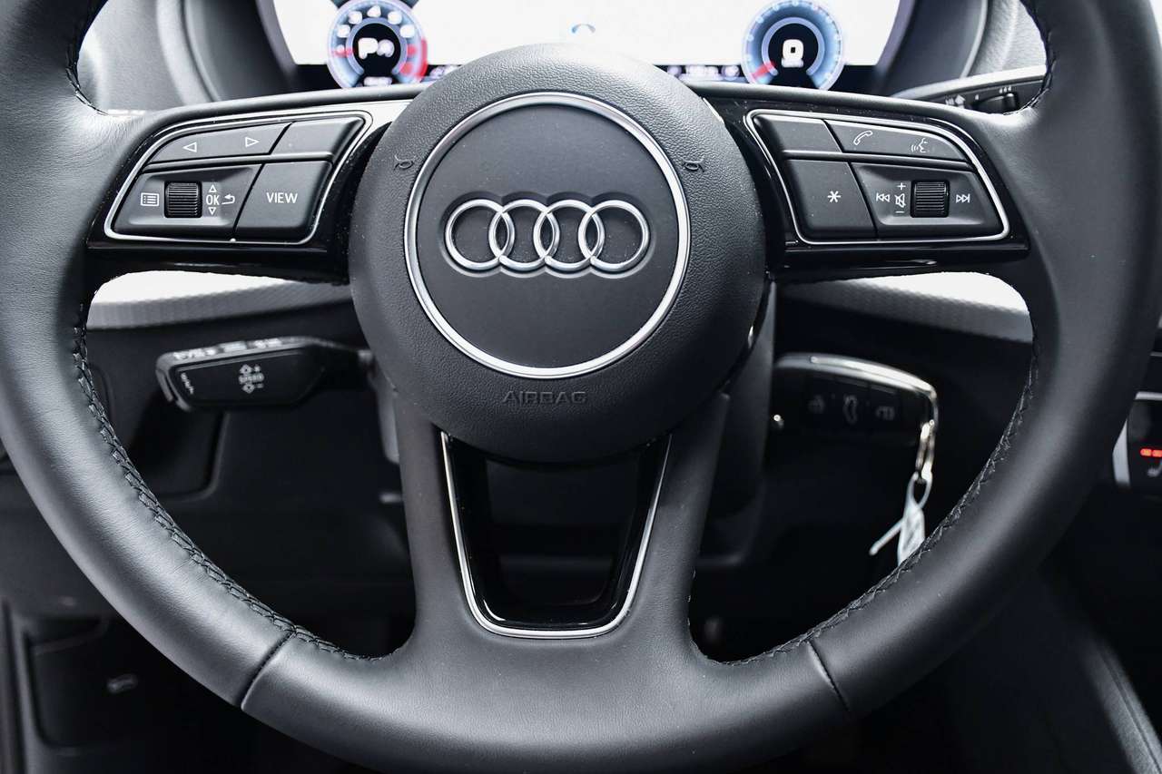 Audi Q2 Q2 35 TFSI S-Line Automaat - LEDER / NAVIGATIE / SMARTLINK / CAMERA / PDC — foto 18 van 20