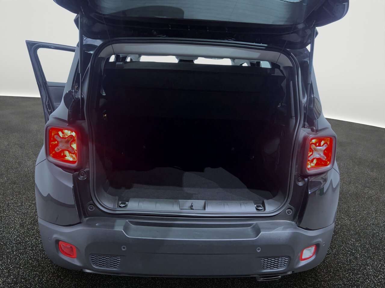 Jeep Renegade Automaat/Limited/Led/Navi/PDC — foto 9 van 25