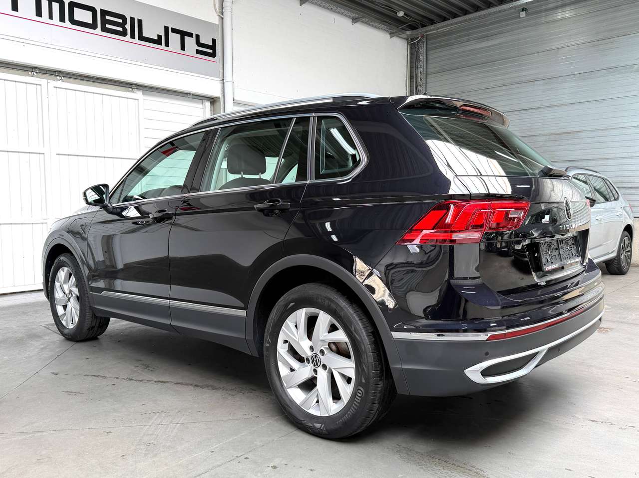 Volkswagen Tiguan Tiguan eHybrid 1.4 Elegance DSG (180 kW) CAMERA*DAB*CARPLAY*NAVI*LED*ACC*PDC*AC3Zone*SoH 93,33% — foto 8 van 25