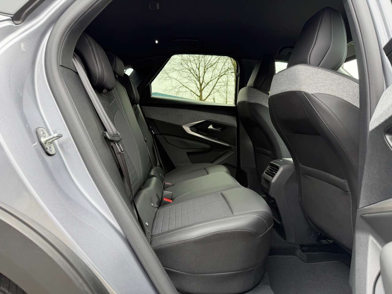 Peugeot 3008 ALLURE DISTRIBUTIEKETTING CARPLAY 360°CAM KEYLESS — foto 6 van 18