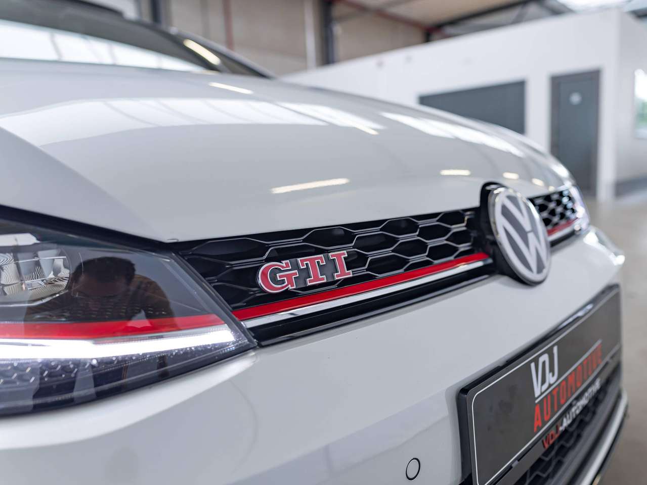 Volkswagen Golf GTI TCR|VOORKANT PPF BESCHERMD|AKRAPOVIC|PANO|CARBON|DYN-AUDIO-SYSTEEM|CAMERA|ZETELVERW.|ACC|LA|GARANTIE| — foto 11 van 25