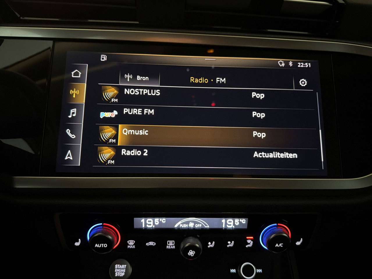 Audi Q3 SPORTBACK 150PK * LEDER * ELECTRISCHE ZETELS * CAR PLAY * LED * KEY LESS * BLACK PACK * NAVI * ZETEL VERWARMING * CLIMA * — foto 17 van 20
