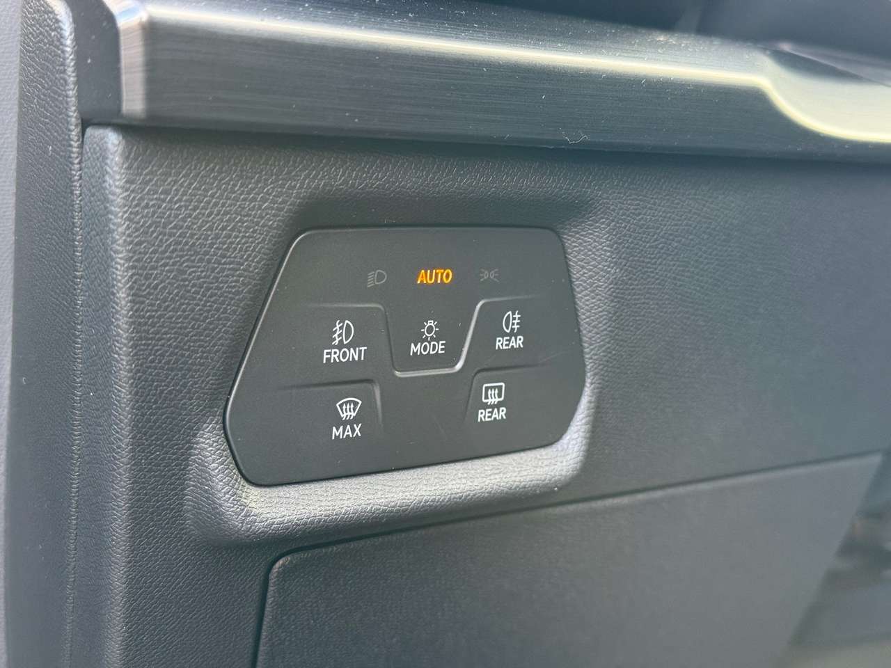 CUPRA Formentor Formentor e-Hybrid 1.4 DSG / Keyless / Travel Assist / ACC / Lane Assist / Ambiance / CarSwap — foto 14 van 19
