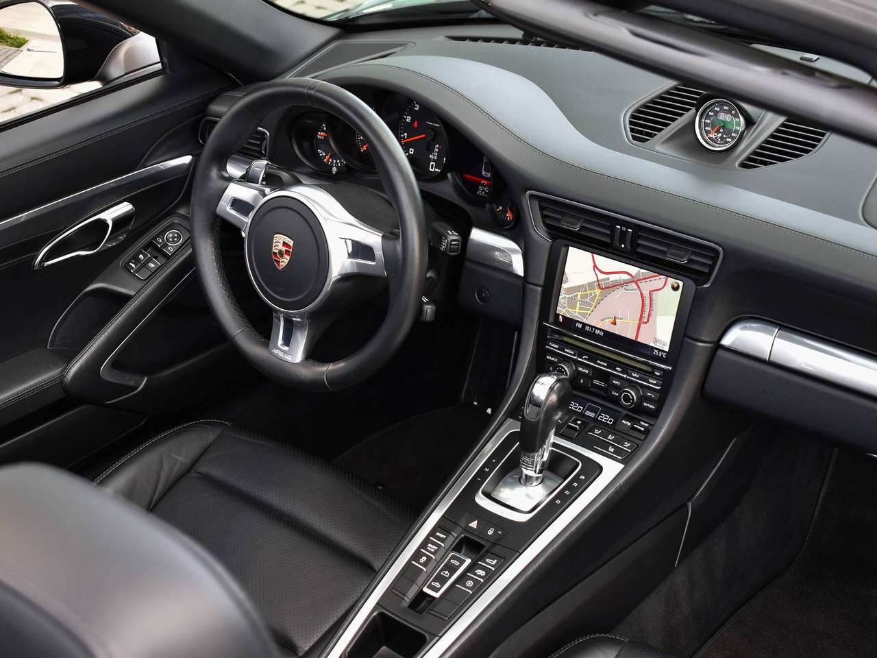 Porsche 911 991.1 Carrera 3.4 / Basalt Black / Full History — foto 20 van 25