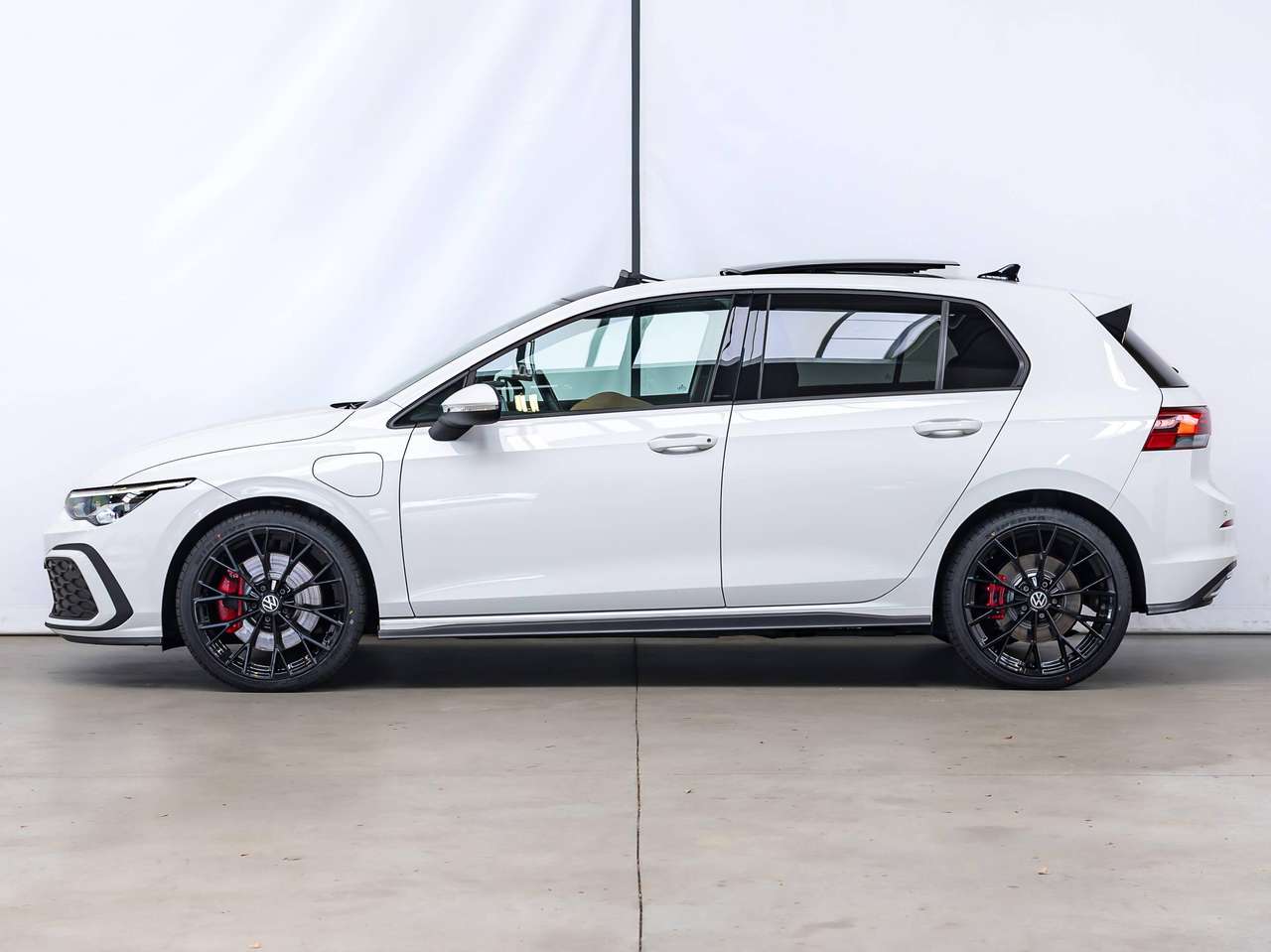 Volkswagen Golf GTE PANO|KEYLESS|STOELVERW.|SFEERVERL.|LA|ACC| — foto 3 van 25