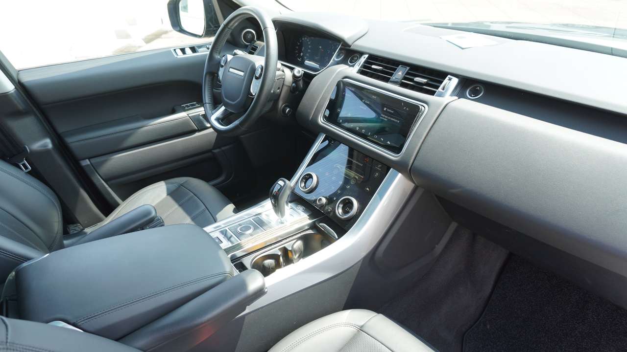 Land Rover Range Rover Sport HSE 2.0/PANODAK/21"/ACHTERUITRIJCAM/PARK DISTANCE — foto 15 van 18