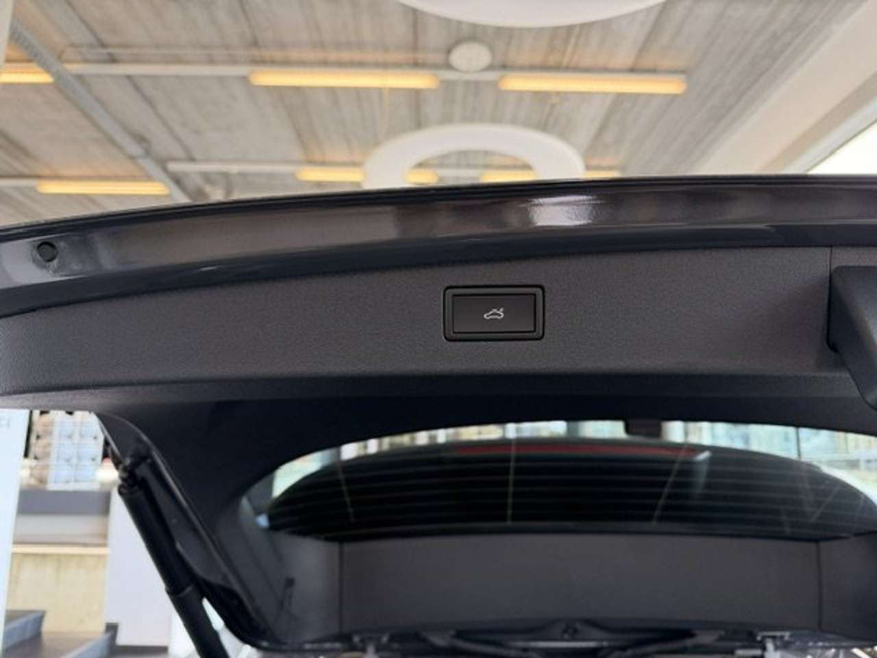 Volkswagen Tiguan LIFE EDITION HYBRIDE AUTOMAAT NIEUW 0 KM!!! — foto 9 van 25