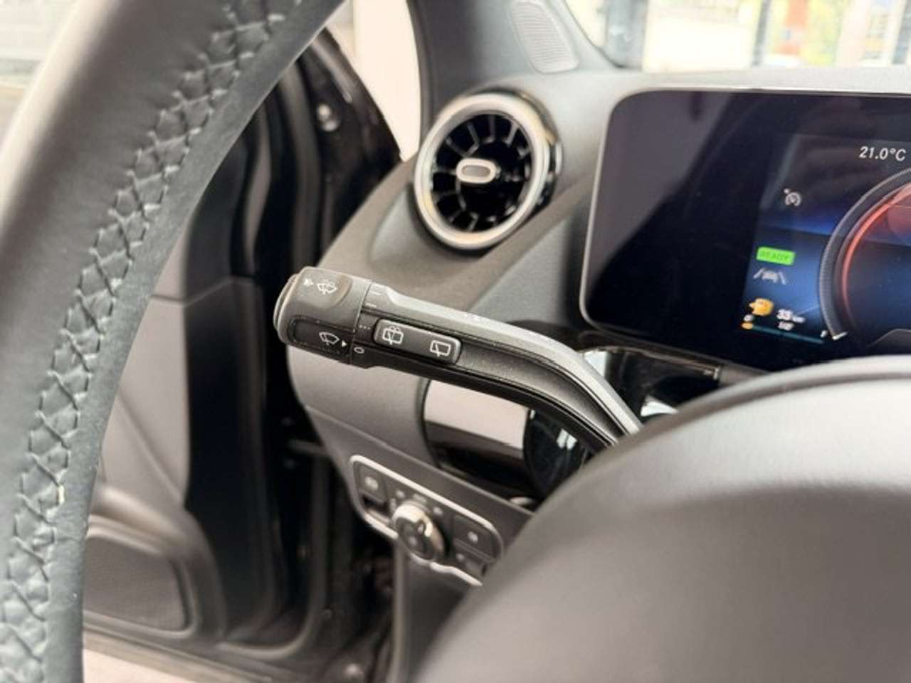 Mercedes-Benz GLA 250 250e PLUG-IN HYBRID AUTOMAAT PANO OPEN DAK — foto 19 van 22