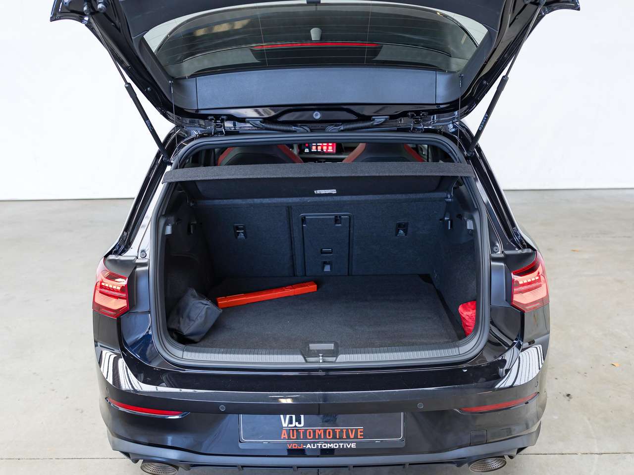 Volkswagen Golf GTI 45Y-EDITION|CLUBSPORT|AKRAPOVIC|PANO|IQLIGHTS|ALCANTARA|KEYLESS|GARANTIE — foto 16 van 25