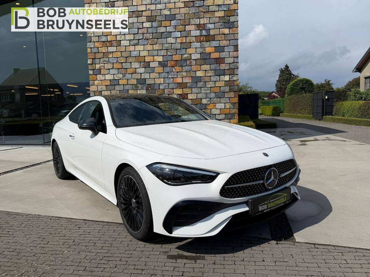 Mercedes-Benz CLE 180 Amg Line | Nightpakket | Panodak | 360°camera | Distronic | Memoryzetels — foto 4 van 23