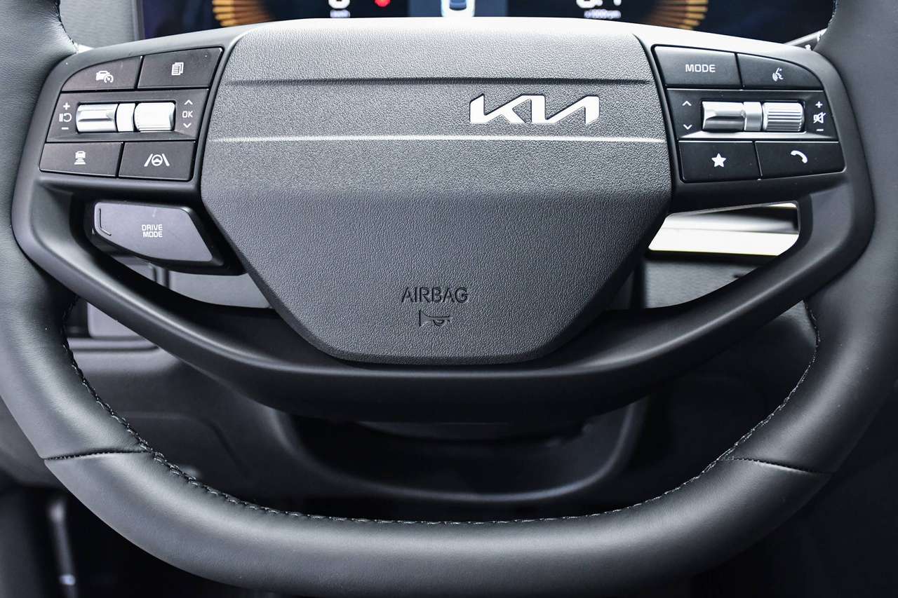 Kia Sportage Sportage 1.6 T-GDi Pulse DCT - NAVIGATIE / CAMERA / ACC / SMARTLINK / PDC — foto 18 van 21
