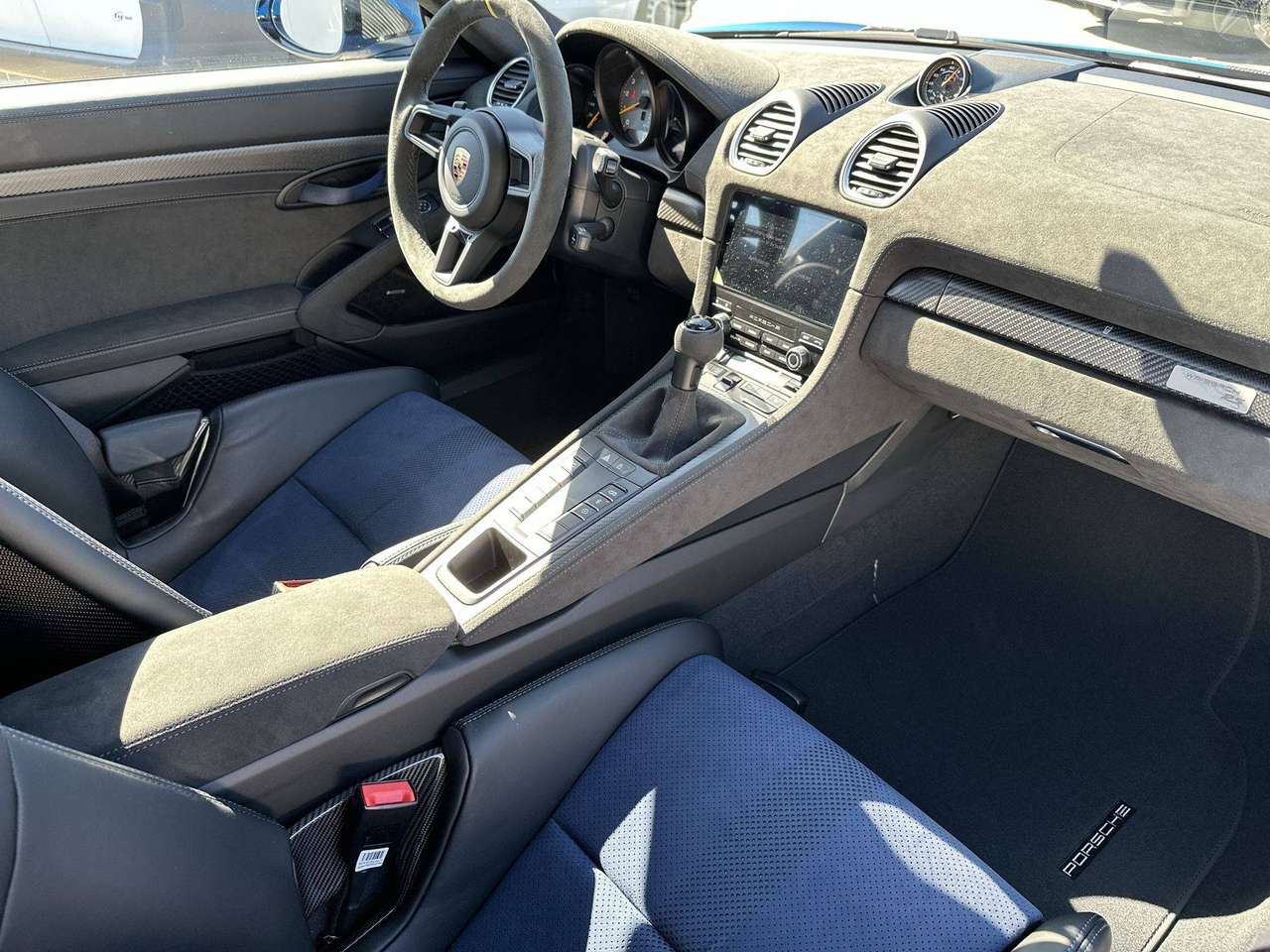 Porsche 718 Cayman GT4 RS/20"/KUIPSTOEL/CLUB SPORT/PARKASSIST — foto 16 van 21