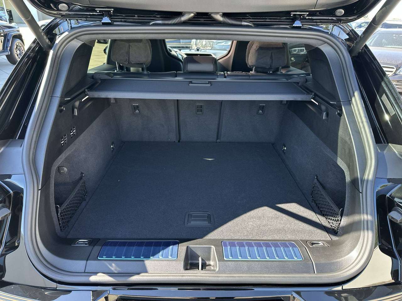 Porsche Cayenne TURBO ELECTRIC 22" Techno Head-UP Active Ride Full Full — foto 11 van 19