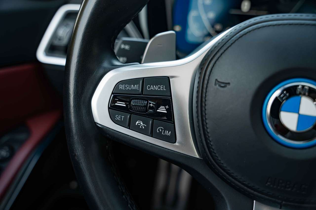 BMW 320 PHEV*M SPORT*PANO*LED*MEMORY* — foto 18 van 25
