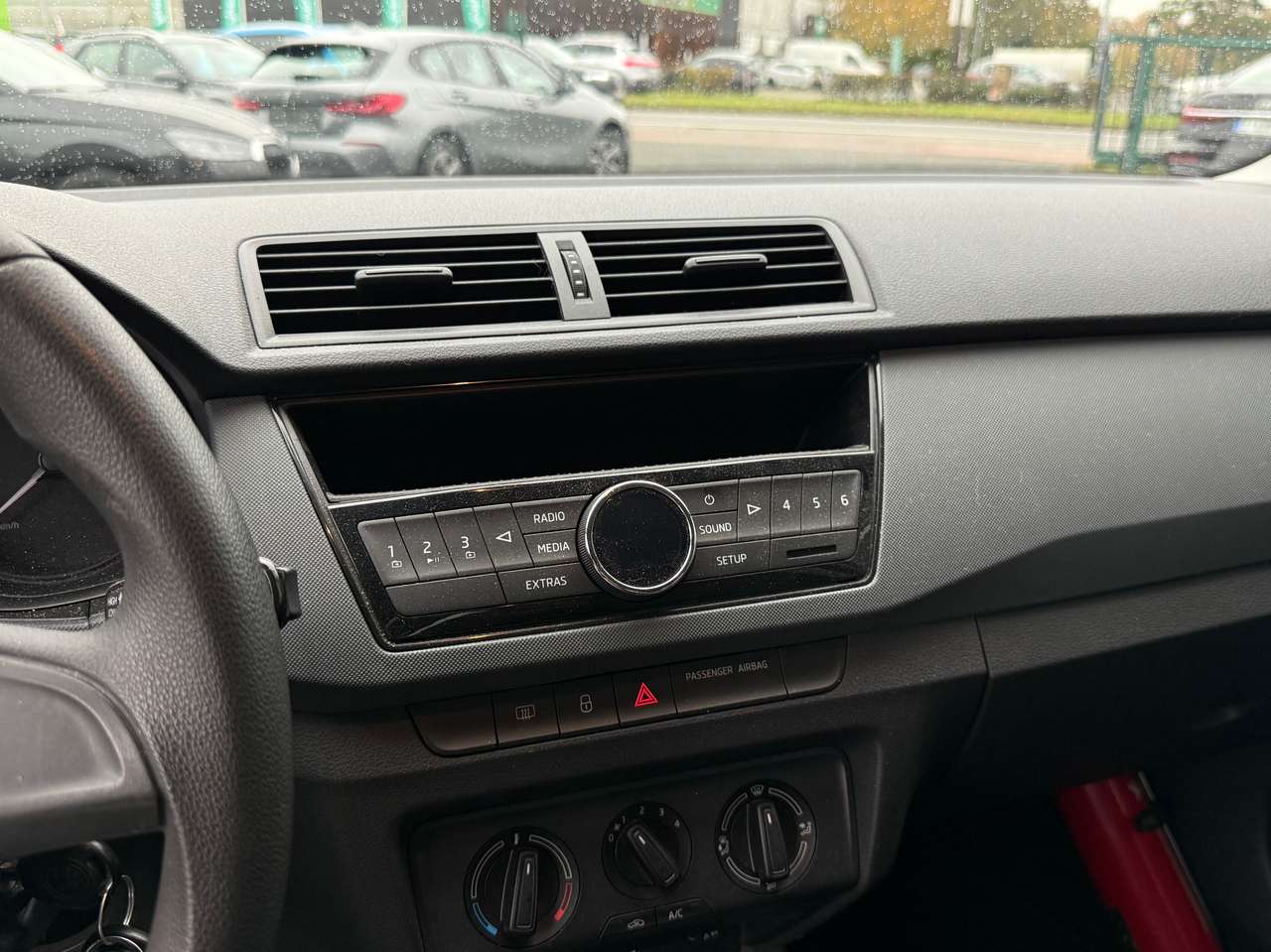Skoda Fabia 1.0 ni Benzine — foto 12 van 14