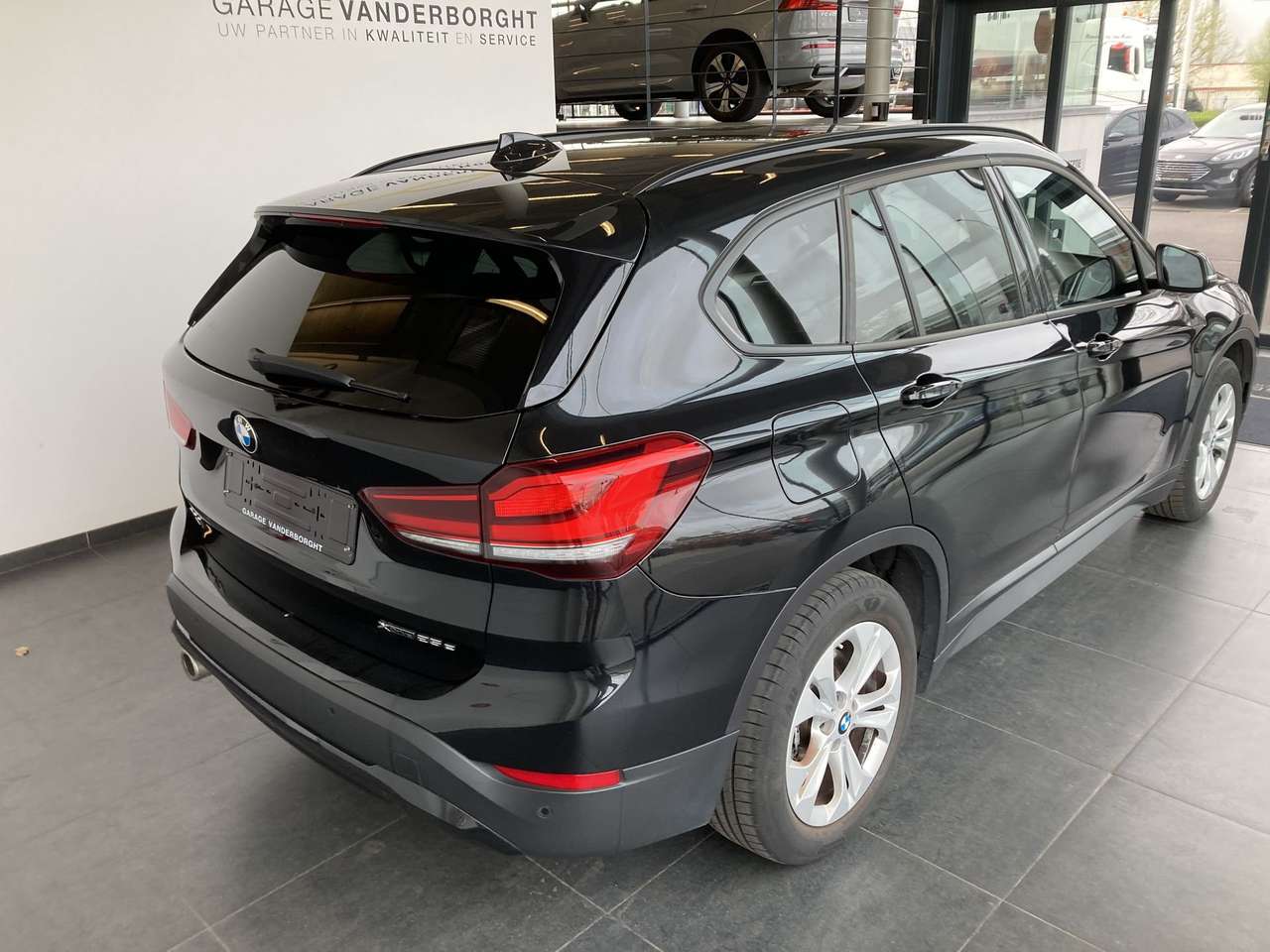 BMW X1 X DRIVE PHEV  AWD AUTOMAAT — foto 4 van 17