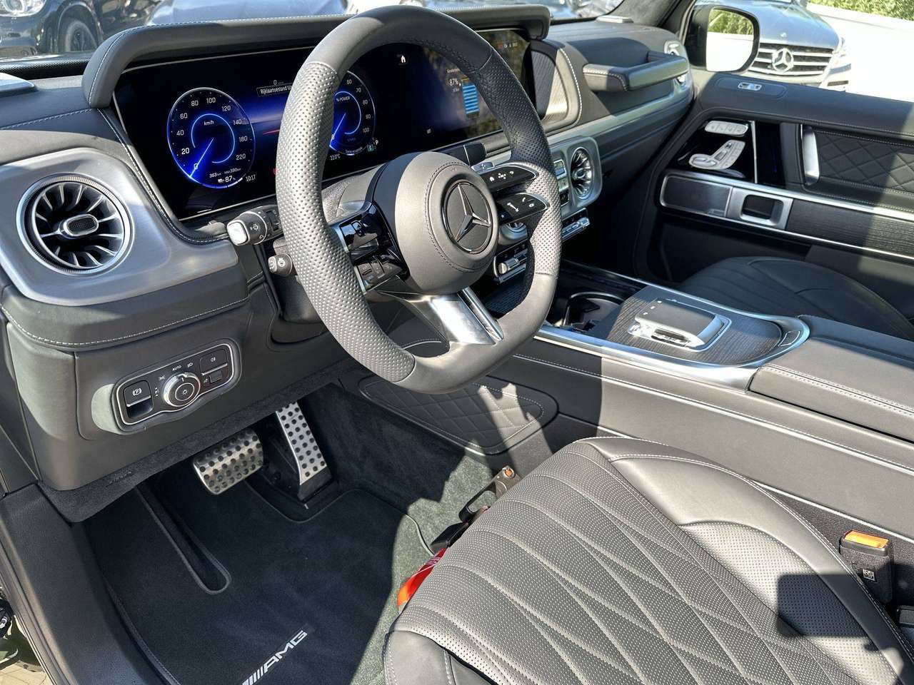 Mercedes-Benz G 580 580 EQ AMG Superior Line Interior Nightpakket 1en 2 — foto 15 van 19