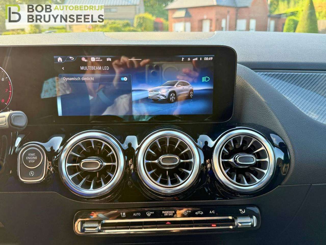 Mercedes-Benz GLA 180 Amg line | Nightpakket | 360° camera | Panodak | Distronic — foto 23 van 25