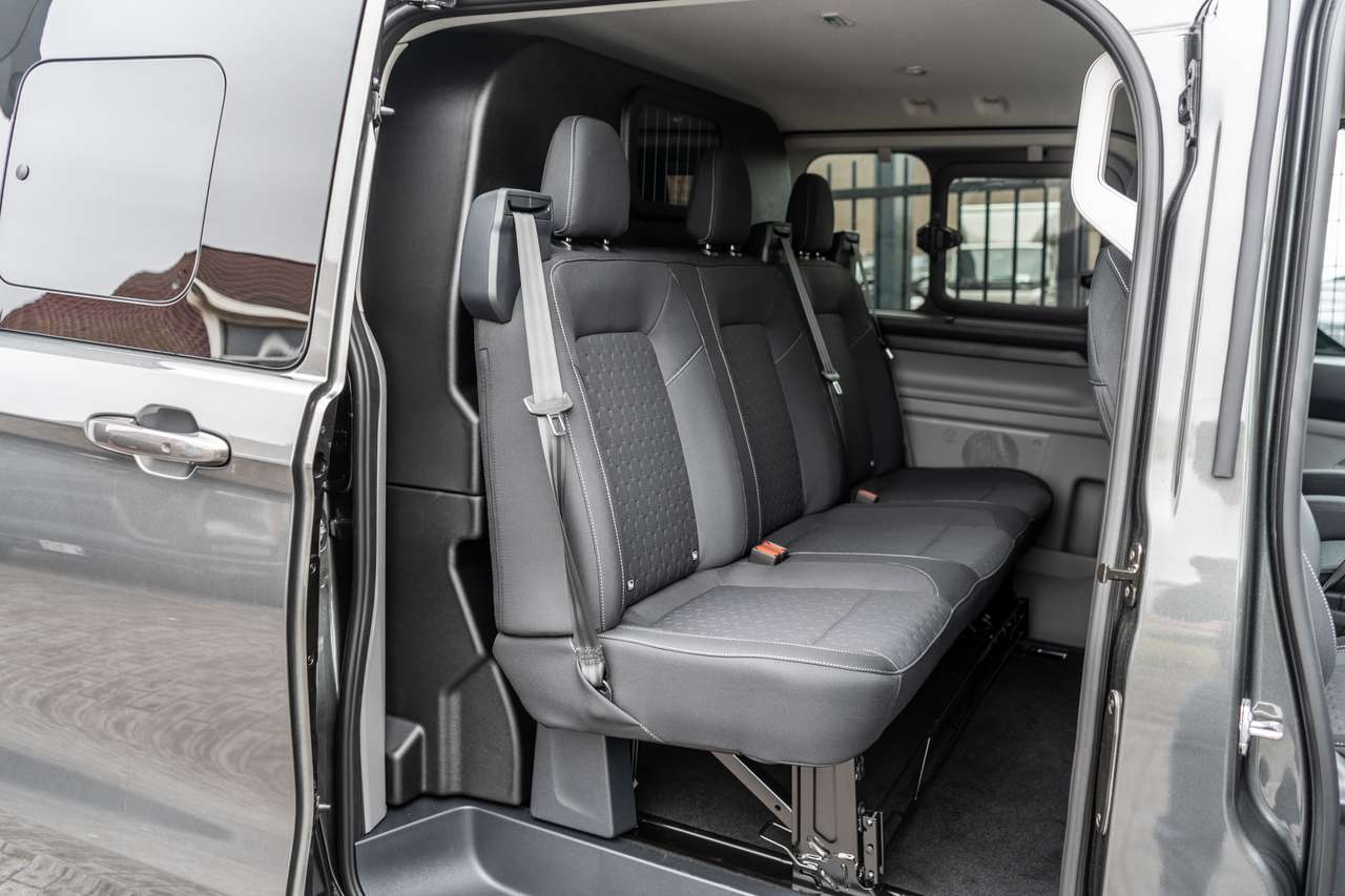 Ford Transit Custom 2.0TDCi Limited L2 5pl. - 5j Warranty - 40.400ex — foto 15 van 16