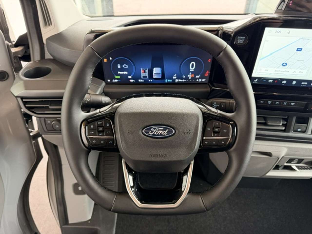 Ford Transit Custom MULTI-USE L2 SPORT PHEV 5 ZIT NIEUW OKM 45400+BTW — foto 12 van 23