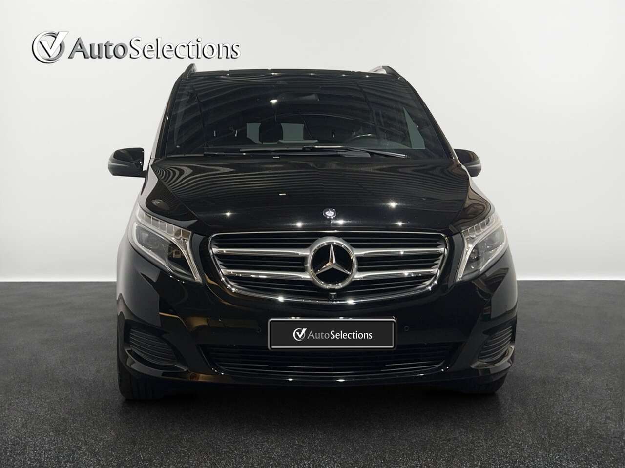 Mercedes-Benz V 250 AMG/7 plaatsen/ Avangarde/360/Leder — foto 2 van 24