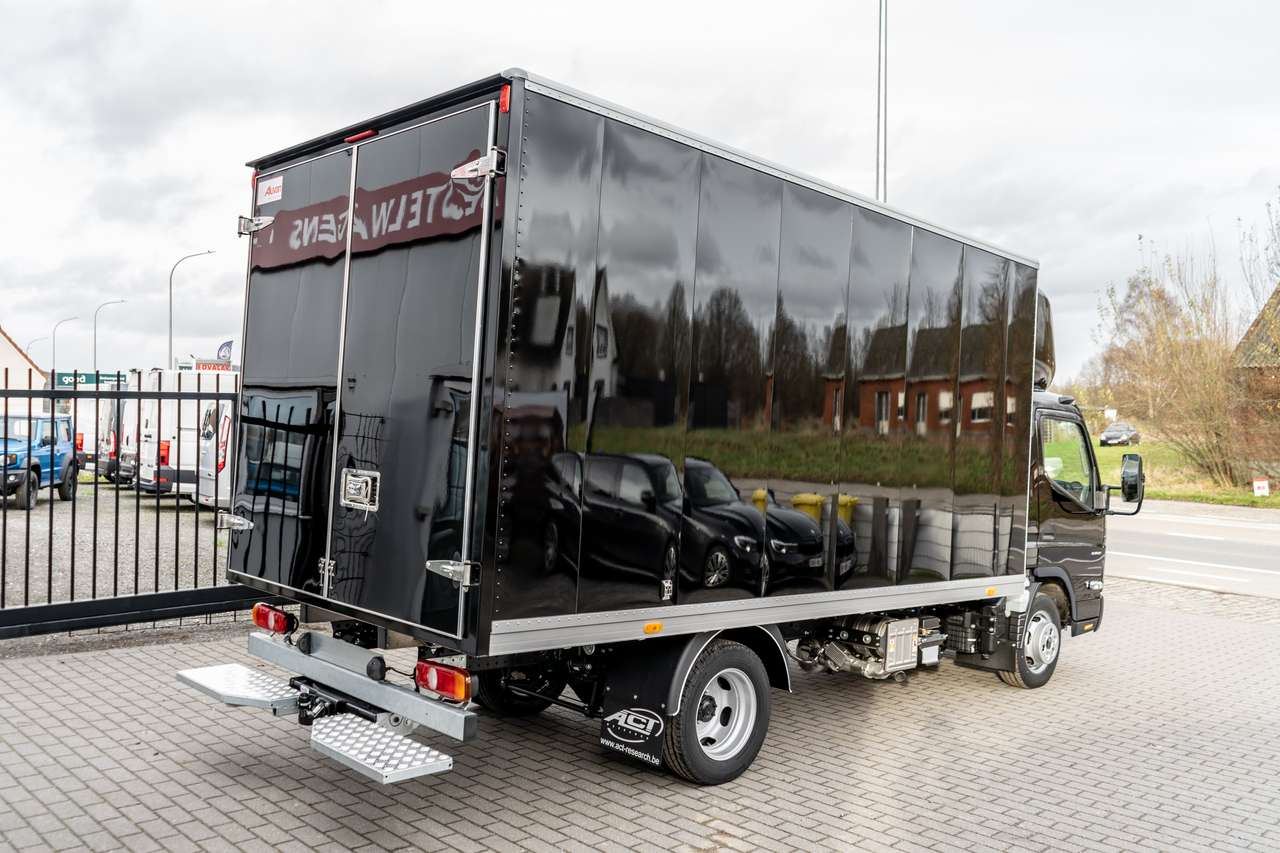 Mitsubishi Canter Meubelbak - Automaat - Trekhaak 3500kg - 53.500ex — foto 3 van 15